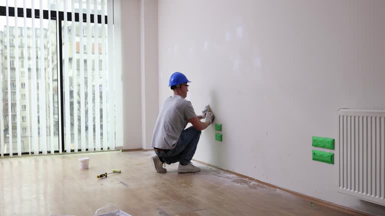 Best Commercial Mold Inspection  in Henryville, IN
